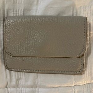 Cuyana Light Gray Leather Card Wallet